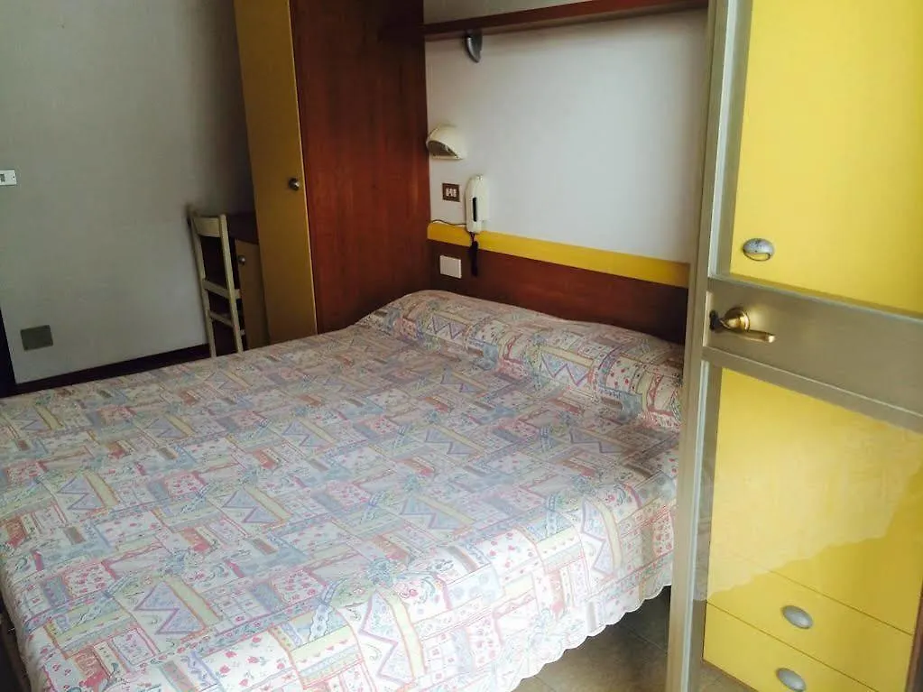 Hotel California Bellaria-Igea Marina 3*,