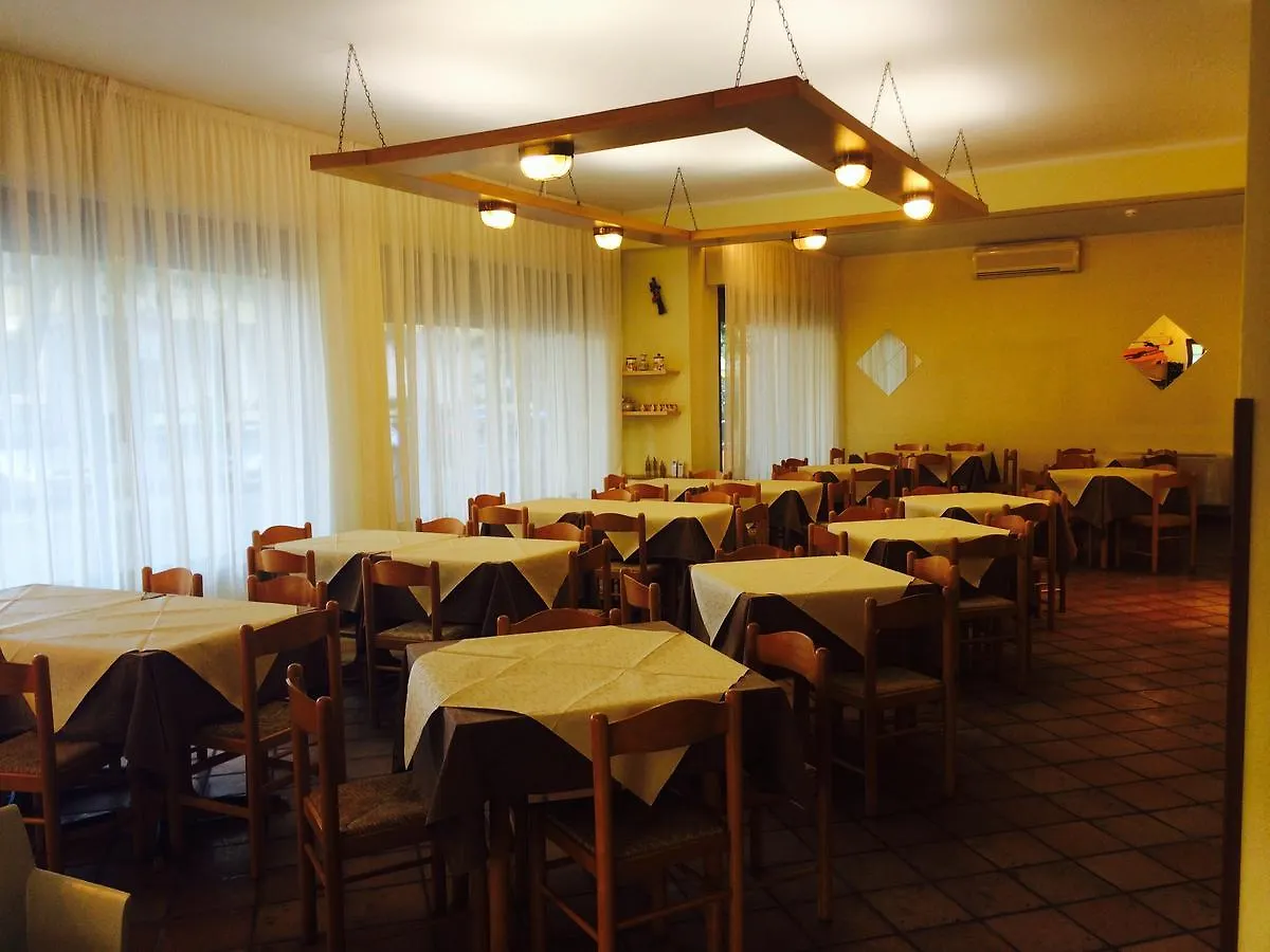 Hotel California Bellaria-Igea Marina 3*,  Italia